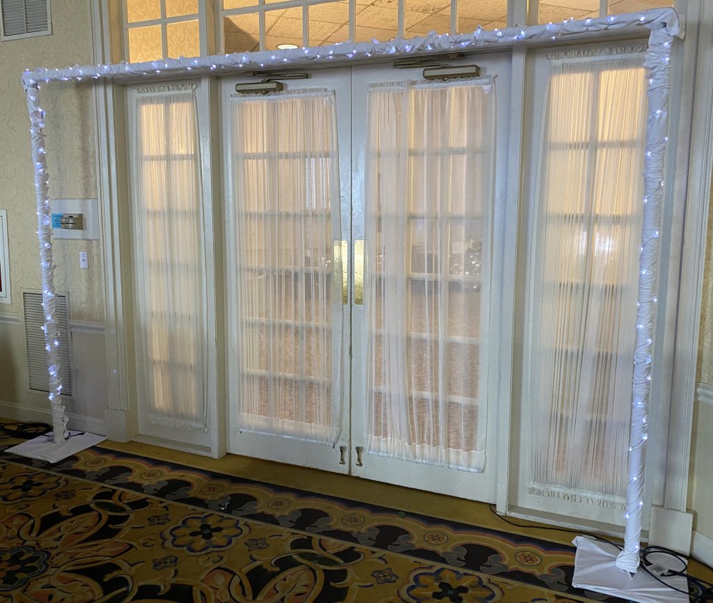 Sideview with white covering and lighting